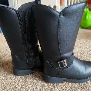 Mid calf black boots for little girls.